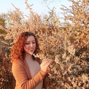 Meet your Posher, Devin